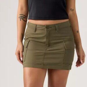 Levi’s ’94 Cargo Mini Skirt – Olive Green (Size 28)